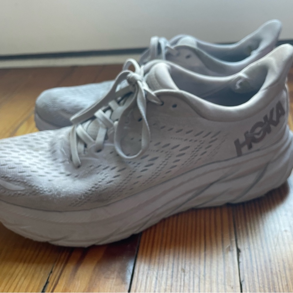 HOKA Clifton 9 running shoes
